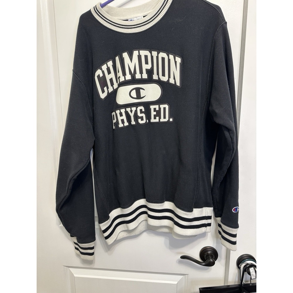 Champion Pull Over Sweatshirt Size XL Vingtage With Phys ed On Front